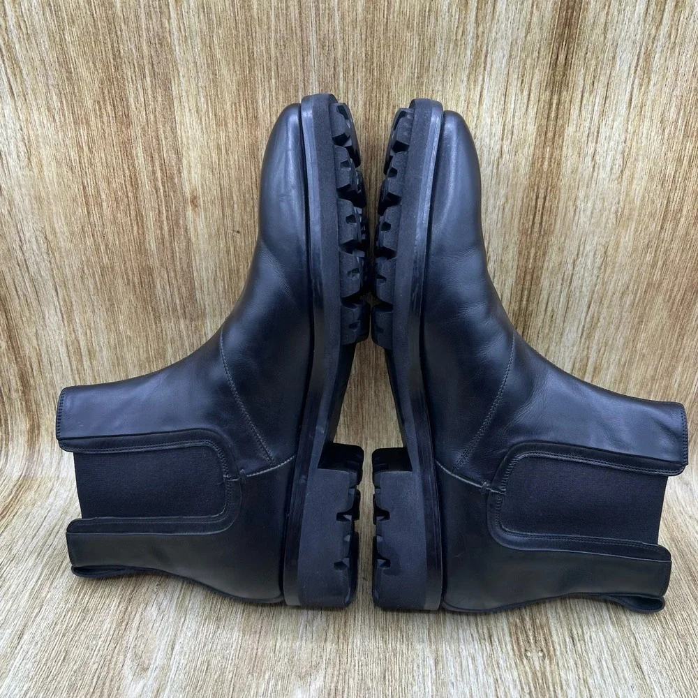 Salvatore Ferragamo Chelsea Boots Men's Size 9 Black Leather Lug Sole 38336